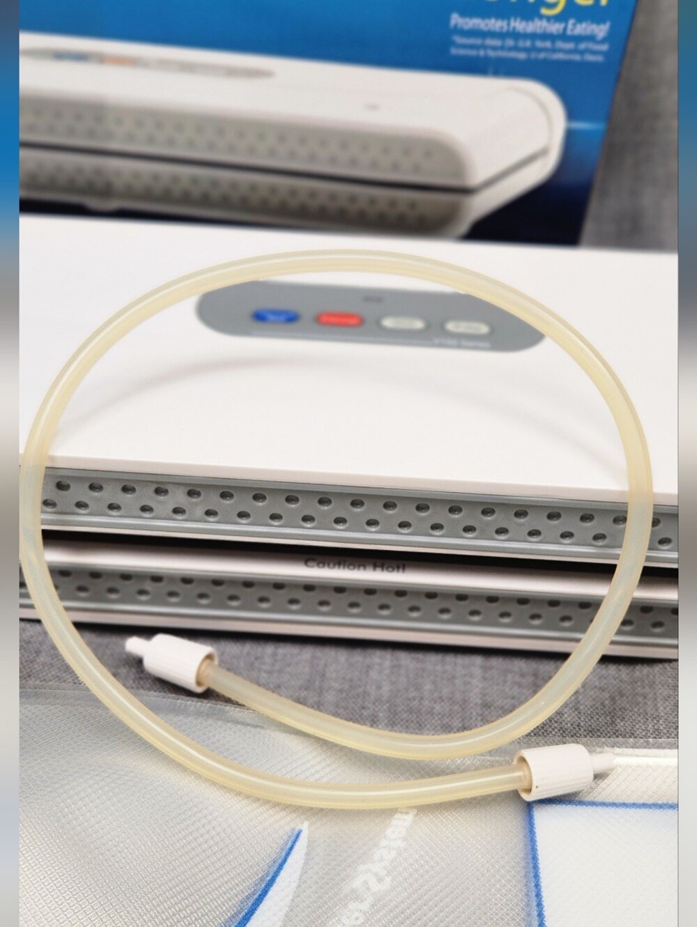Ziploc Electronic Vacuum Freezer Sealer Food Storage - Picture 4 of 5